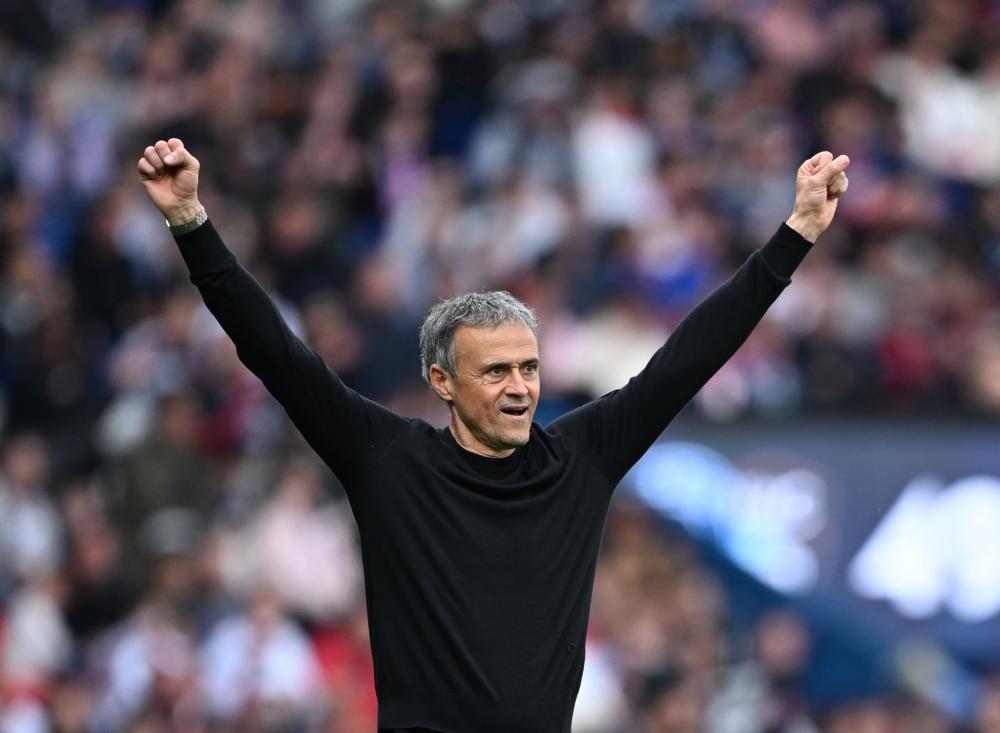 并最终占据 并最终占据